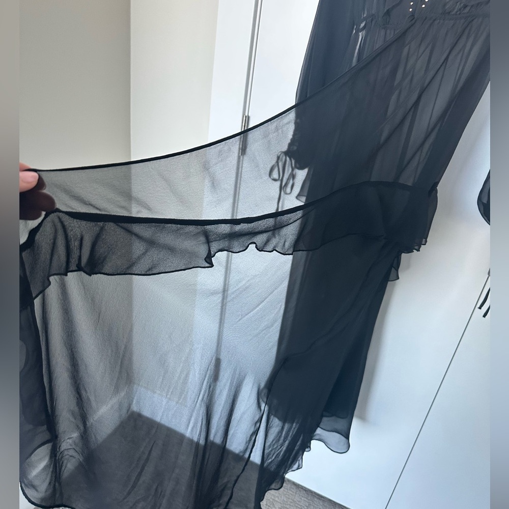 Victoria’s Secret Sheer Black Ruffle Robe - Picture 5 of 10